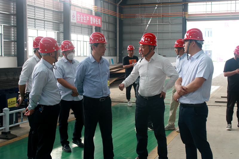 蕪湖市住建局黨委書記、局長(zhǎng)朱發(fā)沐一行到安徽建工鋼構(gòu)智能制造有限公司調(diào)研2