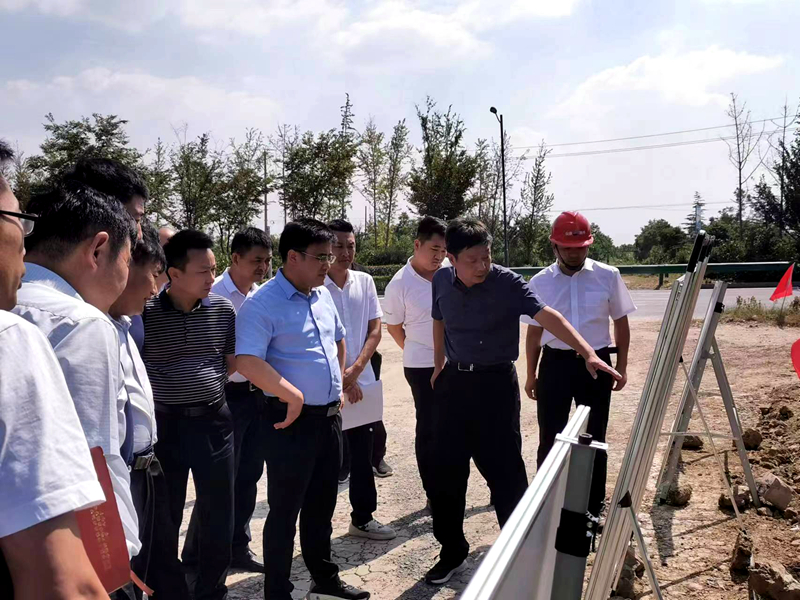 亳州市委常委、副市長左龍蒞臨亳蒙預(yù)制標(biāo)調(diào)研指導(dǎo)